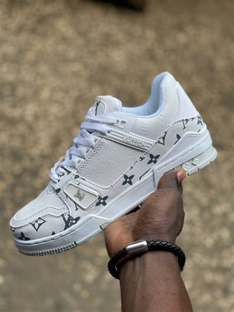 basket blanche louis vuitton femme|louis vuitton lv trainers.